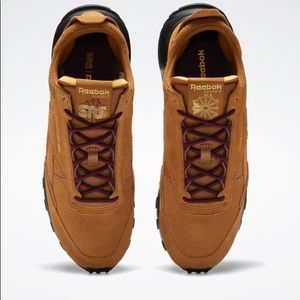 Reebok Legacy Sneakers